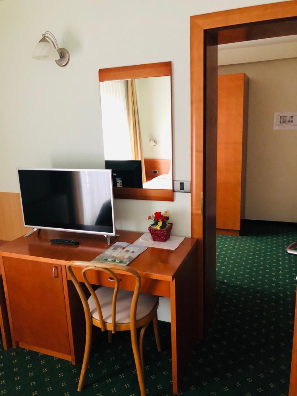 Grandvid Hotel Skofljica Экстерьер фото