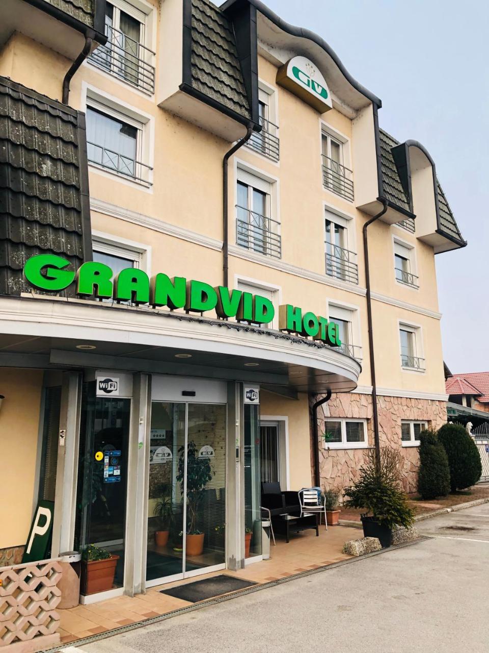 Grandvid Hotel Skofljica Экстерьер фото